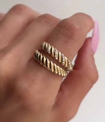 Handgefertigter Twist Classic 925 Sterling Silber Frauenring Schmuck mit 18K Gold beschichtet