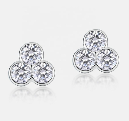 S925 Silber-Drei-Stein-Stud-Ohrringe mit Rhodiumbeschichtung für Frauen und Mädchen Schmuck