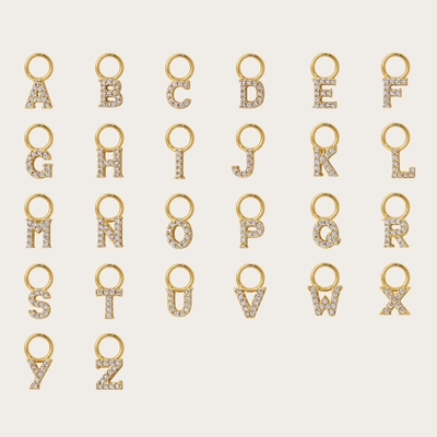 Logo 925 und angepasster Mini 18K Gold Initial Charm 925 Sterling Silber Persönlicher Anhänger