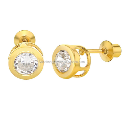 Handgefertigte 4mm klare CZ-Goldplattierte Stud-Ohrringe für Kinder 925 Silberschmuck