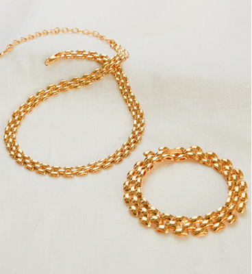 18K Goldplattierte Damen Mode Dicker Messing Kette Anhänger Halsketten