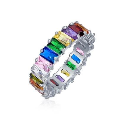 Klares Smaragdgeschnitt CZ Infinity Hochzeitsring 925 Silber Infinity Hochzeitsringe