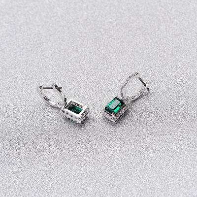 Grüne CZ Diamant 925 Sterling Silber Klassiker Luxus Hoop Ohrringe für Frauenmodelle