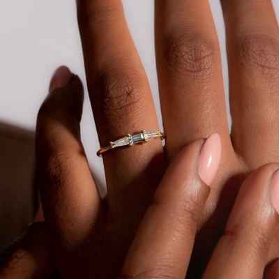 Feine Schmuckstücke Drei Steine Diamantringe für Frauen in 14K 18K Goldplattiert