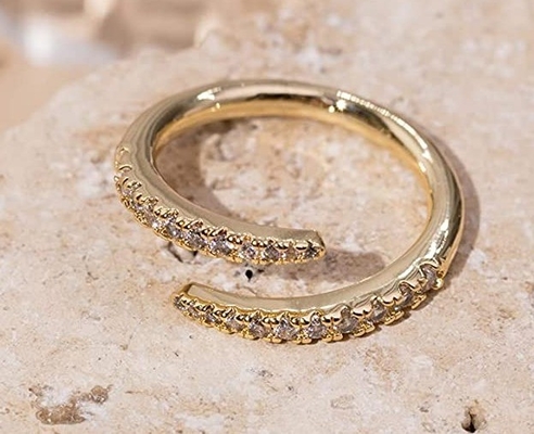14K Goldplattiert Kubik Zirkonia Open Twist Ewigkeit Band Ring Eco Friendly