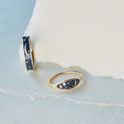 Handgefertigt 18K Goldplattiert Midnight Blau Emaille 925 Sterling Silber Runde Brillante CZ Stapelring für Mädchen