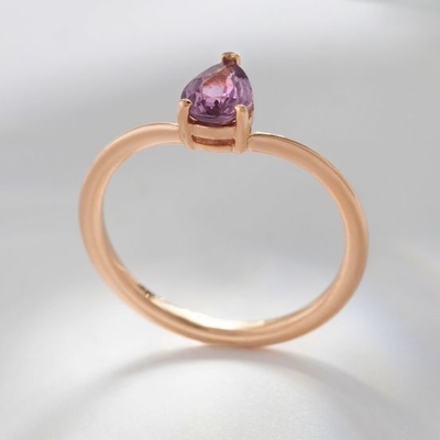 Roségoldplattiert 925 Sterling Silber Birnenschnitt Lila Saphir gekrümmter stapelbarer Ring