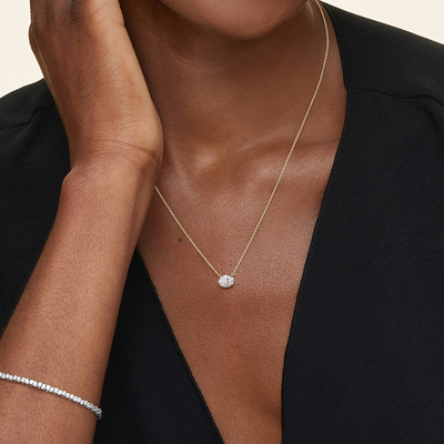 Oval geschnitten 5A Weiß Kubik Zirkonia glänzender Edelstein Anhänger Halsketten für Frauen Klassik Schmuck