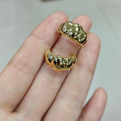 18K Gold Rhodium Plattiert Halbmond-Stud Ohrringe