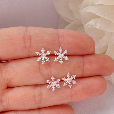 925 Sterling Silber, rhodiniert, CZ-Schneeflocken-Ohrstecker, 2g