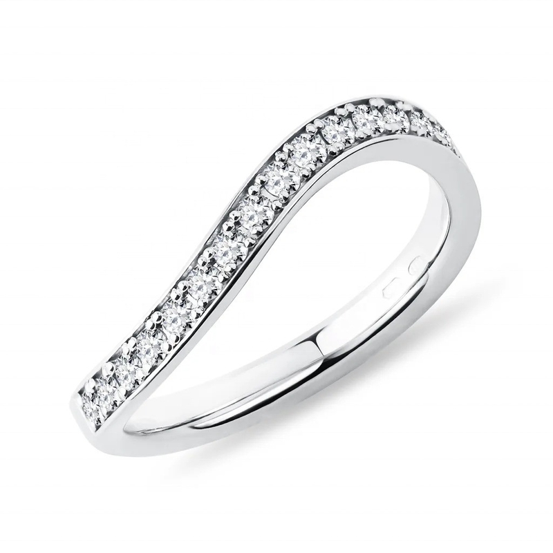 925 Sterling Silber Weißgold Diamant CZ Wellenring für Damen Schmuck OEM/ODM