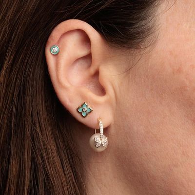 18K vergoldete Turkis-Emaille Mini-Stud-Blütenohrringe in 925 Sterling Silber