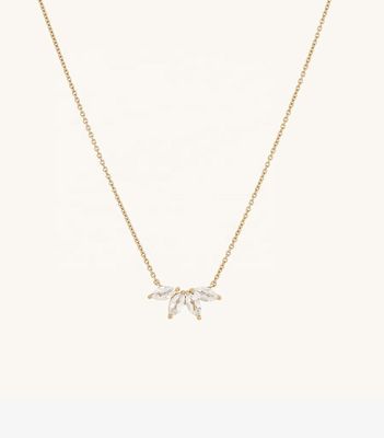 925 Silber 14K Plattierte Halskette 18" Marquise Topaz Anhänger Und Weiße CZ Diamanten