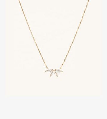 925 Silber 14K Plattierte Halskette 18" Marquise Topaz Anhänger Und Weiße CZ Diamanten