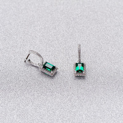 Grüne CZ Diamant 925 Sterling Silber Klassiker Luxus Hoop Ohrringe für Frauenmodelle