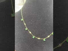 Müheloser Coolness-Faktor: So stylen Sie Schmuck aus gemischten Metallen wie ein Profi.