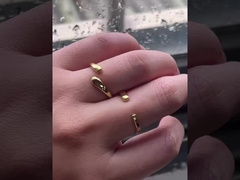 Handgefertigt aus echtem 925 Sterling Silber, verbindet dieses Accessoire raffinierten Stil mit Langlebigkeit.